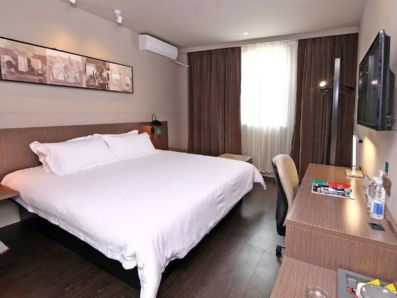 Jinjiang Inn Select Shanghai Nanxiang Minzhu Street Jiading Exterior photo